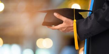 Rectori aleși pe viață. Inițiatorul legii este senatorul PSD, Tit-Liviu Brăiloiu: „Funcția de rector este una aleasă, precum cea de primar”