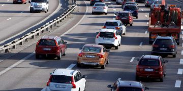 Ce se întâmplă cu mașinile diesel și pe benzină în Europa. Țările din Est se opun UE