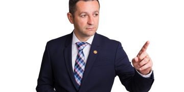 Deputatul Adrian TODORAN: E momentul să ne abținem. Avem nevoie de spitale sigure, nu de noi tragedii