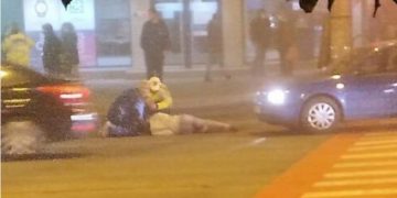 Bărbat lovit de o maşină pe o trecere pentru pietoni de pe Bd. Republicii. Ce spun poliţiştii