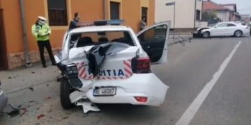 Accident rutier! O autospecială de Poliție, spulberată în trafic de un Audi