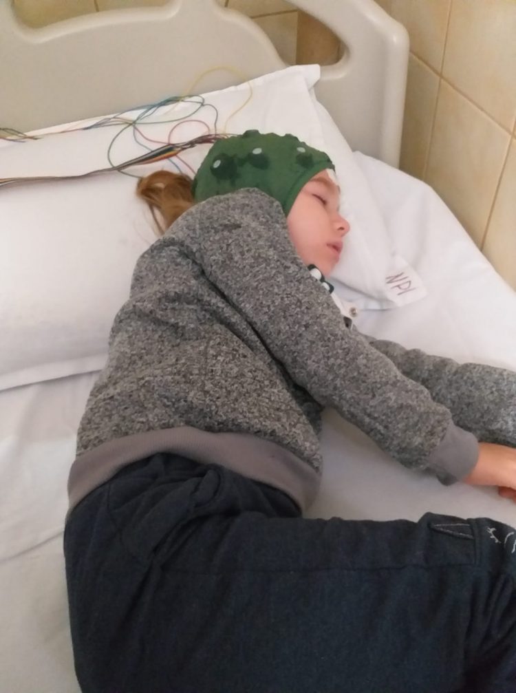 Apel umanitar: Micuța ANTONIA are nevoie de ajutorul nostru pentru a se trata de o formă gravă de epilepsie