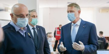 Raed Arafat, decorat de președintele Klaus Iohannis cu Ordinul și Medalia Merit Sanitar în grad de Cavaler