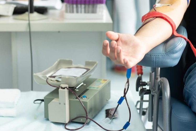 Patriarhia Română îndeamnă românii să doneze sânge şi plasmă convalescentă COVID-19