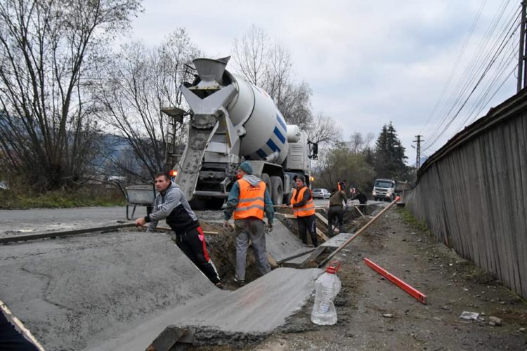 Se dorește extinderea lucrărilor de asfaltare cu 4 km pe DJ 187 până în cătunul Luhei