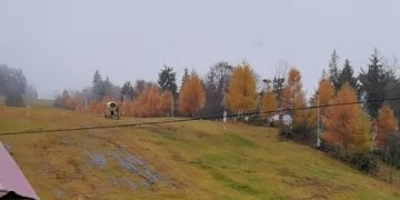 Iarna își intră în drepturi! Primii fulgi de zăpadă au căzut azi la Cavnic