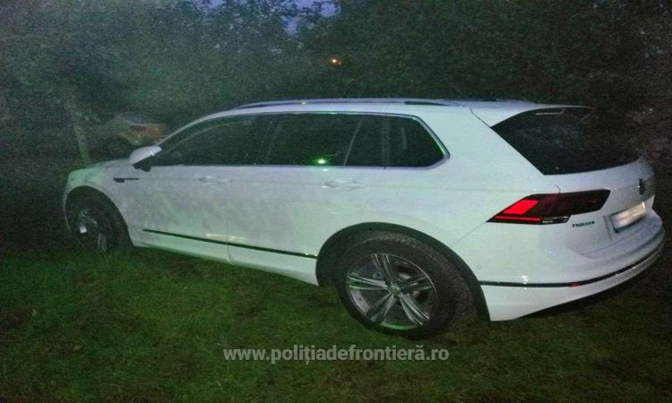 Autoturism furat din Germania, în valoare de peste 120.000 de lei, recuperat de proprietar cu ajutorul poliţiştilor de frontieră