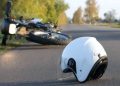 O tânără de 24 de ani din Cicârlău s-a ales cu răni după ce s-a răsturnat cu motocicleta într-o curbă