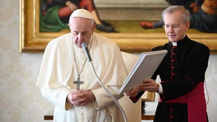 Viitorul se construiește în smerenie și rugăciune: papa Francisc, la audiența generală