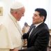 Papa Francisc îl aminteşte în rugăciune pe Diego Armando Maradona
