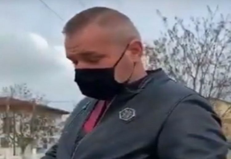 Polițist înjurat și amenințat cu bătaia: „Lasă că ne întâlnim noi… fără uniformă” – VIDEO