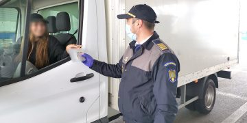 Coloane de TIR-uri în așteptare la graniţa cu Ungaria