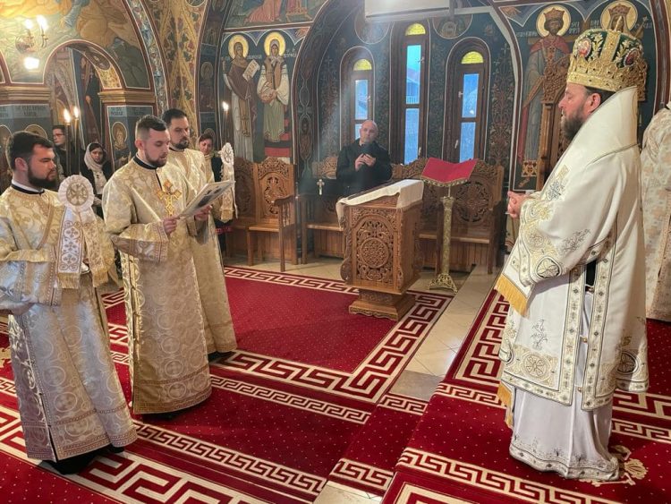 Două hirotoniri la Paraclisul „Intrarea în Biserică a Maicii Domnului” din incinta Centrului Eparhial