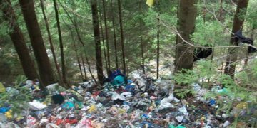 Maramureșul Voievodal îngropat de gunoaie