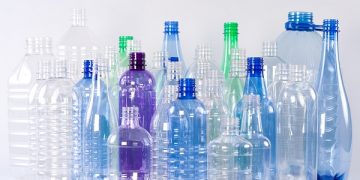 De când vom plăti 50 de bani pentru ambalajele din plastic