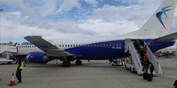 MĂSURI COVID-19. Compania Blue Air își sistează cursele Baia Mare – București până în luna decembrie