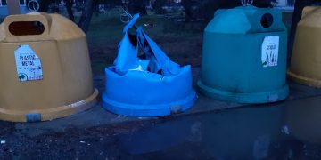 Tomberoane de gunoi vandalizate la Cicârlău