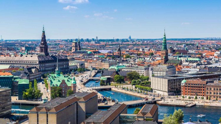 Danemarca închide toate centrele comerciale pe perioada sărbătorilor