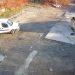 Un bărbat din Tămaia, surprins de camera de supraveghere în timp ce descărca gunoi dintr-o autoutilitară, s-a ales cu o amendă de 500 de lei