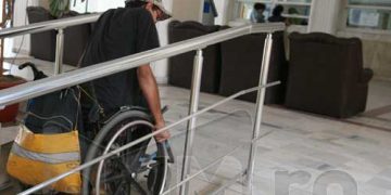 Guvernul a virat sumele pentru două luni restante, care au ajuns ulterior la asistenții personali