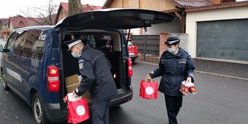 Jandarmii maramureşeni, mesagerii lui Moş Crăciun