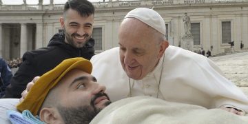 Papa Francisc: Forţa unui lanţ depinde de grija acordată celor mai slabe verigi