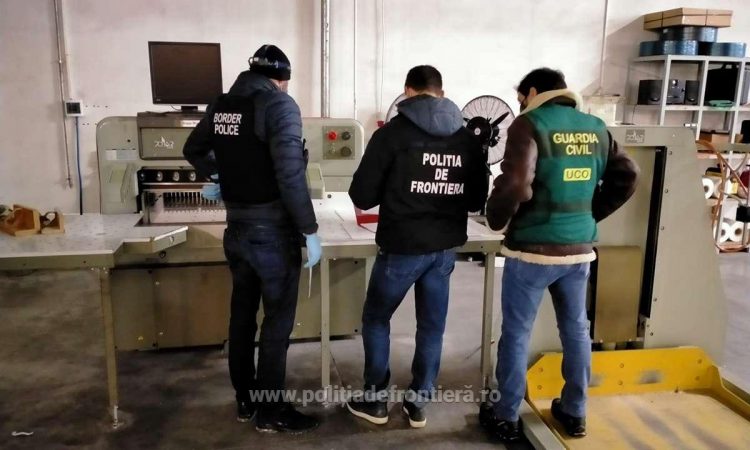 40 de percheziţii pentru destructurarea unui grup infracțional organizat, derulate de poliţiştii de frontieră