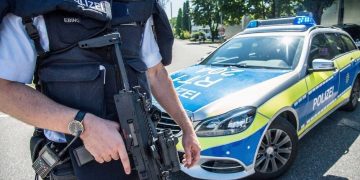 Poliția germană le cere cetățenilor să nu se grăbească să dea alarma, dacă vecinii organizează petreceri de Crăciun