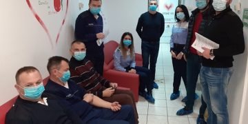 Poliţiştii rutieri maramureşeni, solidari cu persoanele care au nevoie de sânge