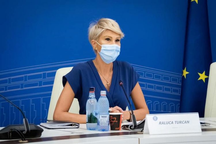 Raluca Turcan, anunț important despre acordarea pensiilor în ianuarie 2021