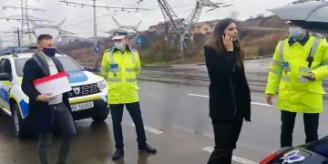 Cerere în căsătorie de nerefuzat! Polițiștii rutieri au fost complici