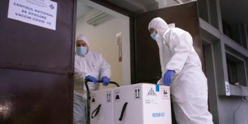 A doua tranșă de vaccinuri anti-COVID sosește în România