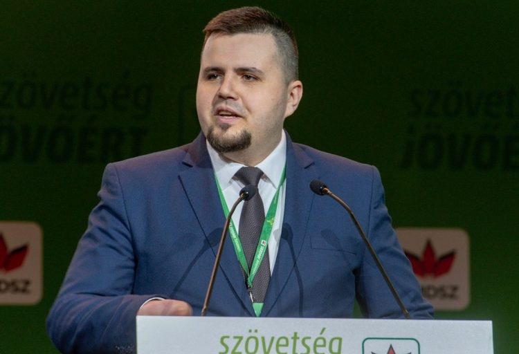 Cum și-a țepuit colegii Apjok Norbert,UDMR așteaptă demisia deputatului din Maramureș pentru că nu are studii superioare