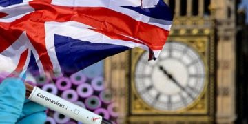 Marea Britanie a trecut de 100.000 de decese din cauza COVID-19. Mai mulți oameni au murit decât în al Doilea Război Mondial