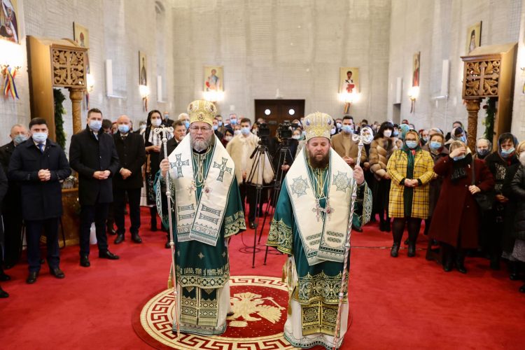 Programul slujirii ierarhilor Episcopiei Ortodoxe Române a Maramureșului și Sătmarului duminică