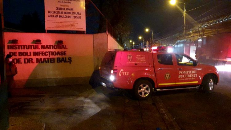 A fost declanşat PLANUL ROŞU. Incendiu puternic la Institutul Matei Balș. Patru persoane au murit carbonizate