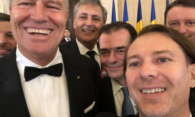 În doar 6 zile din decembrie guvernul a cheltuit pe datorie mai mult decât a încasat pentru Petrom