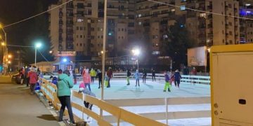 Locatarii de pe Progresului se plâng de zgomotul din zona patinoarului din parcul Mara