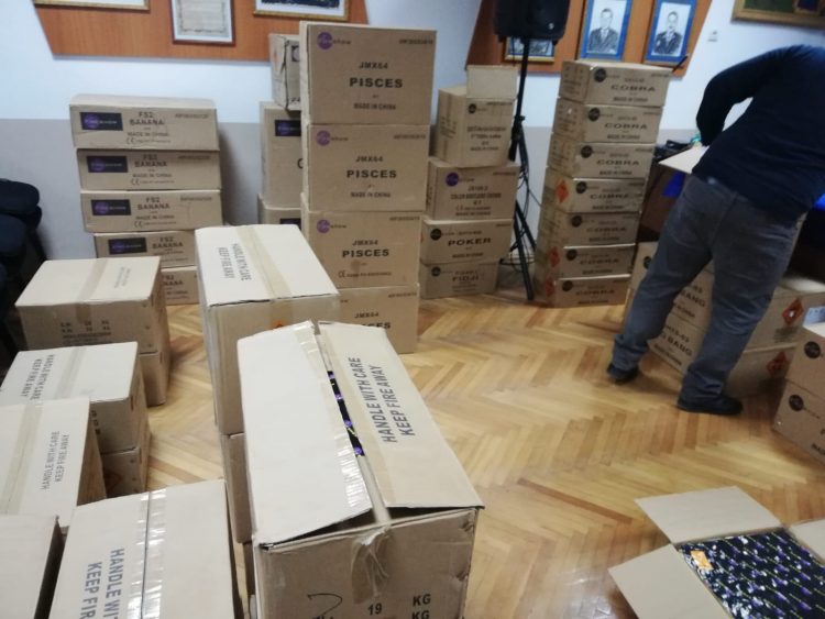 1000 de kg de articole pirotehnice găsite la Săpânţa într-o autoutilitară condusă de un timişean