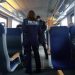 Poliţiştii maramureşeni desfăşoară Campania Selfie pe tren nu ia like-uri, ia vieți
