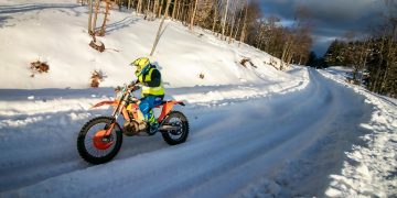 Doză de adrenalină la Snow-Ice-Race, în Maramureș