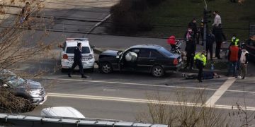 VIDEO: Accident în Baia Mare. Mașină de poliție implicată