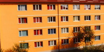 Studenții băimăreni își pot depune dosarele pentru bursele sociale