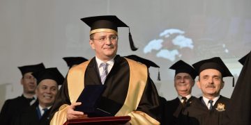 Cum a primit George Maior o jumătate de milion de lei de la SNSPA pentru a coordona doctorate de la Washington D.C.