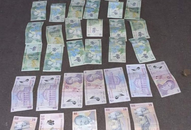 Primăria Arad se laudă că 113 lei au fost confiscați vineri de poliția locală de la un cerșetor