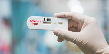 Fiecare austriac va primi lunar cinci teste COVID gratuite, pe care le va face acasă