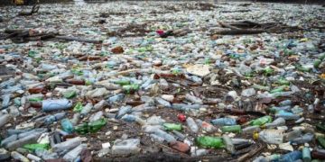 Ungaria acuză. Inundaţiile din România și Ucraina trimit „covoare” de deşeuri în aval