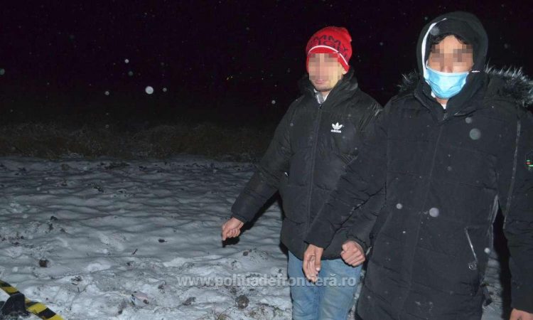 Doi cetăţeni din Maroc, opriți la frontiera de nord a țării
