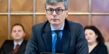 Virgil Popescu declară că se vor efectua controale la minele din Valea Jiului, pentru a verifica dacă există persoane angajate fictiv