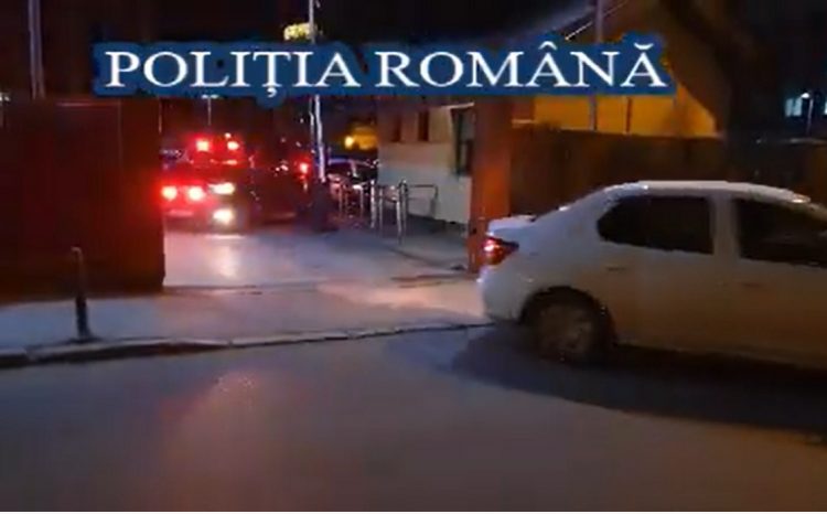 Percheziţii în Maramureş. Au fost confiscate peste 2.000 de măşti de protecţie contrafăcute – video